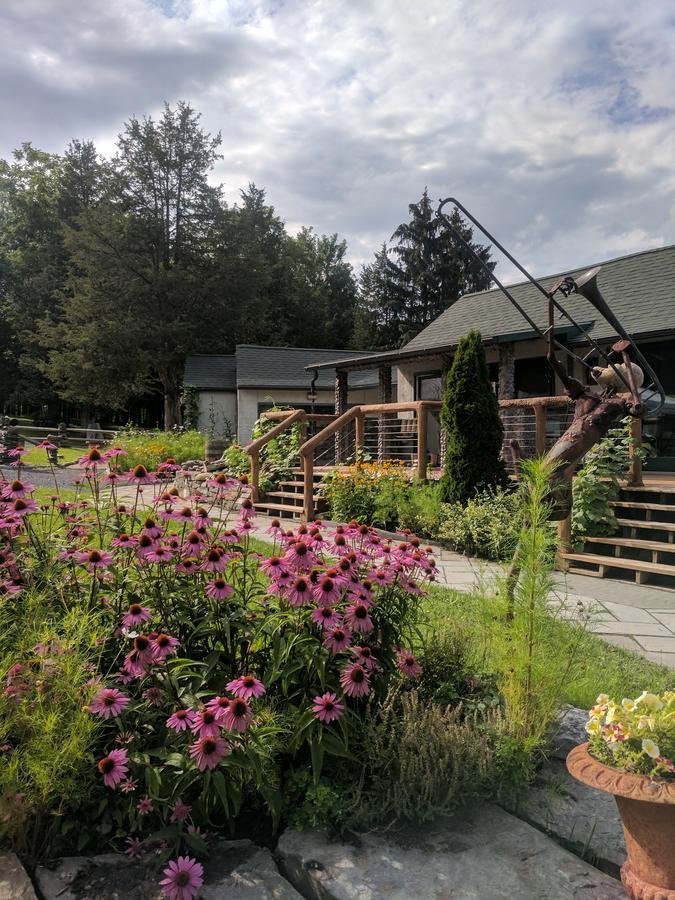 New Park Retreat Hotel Ithaca Exterior foto
